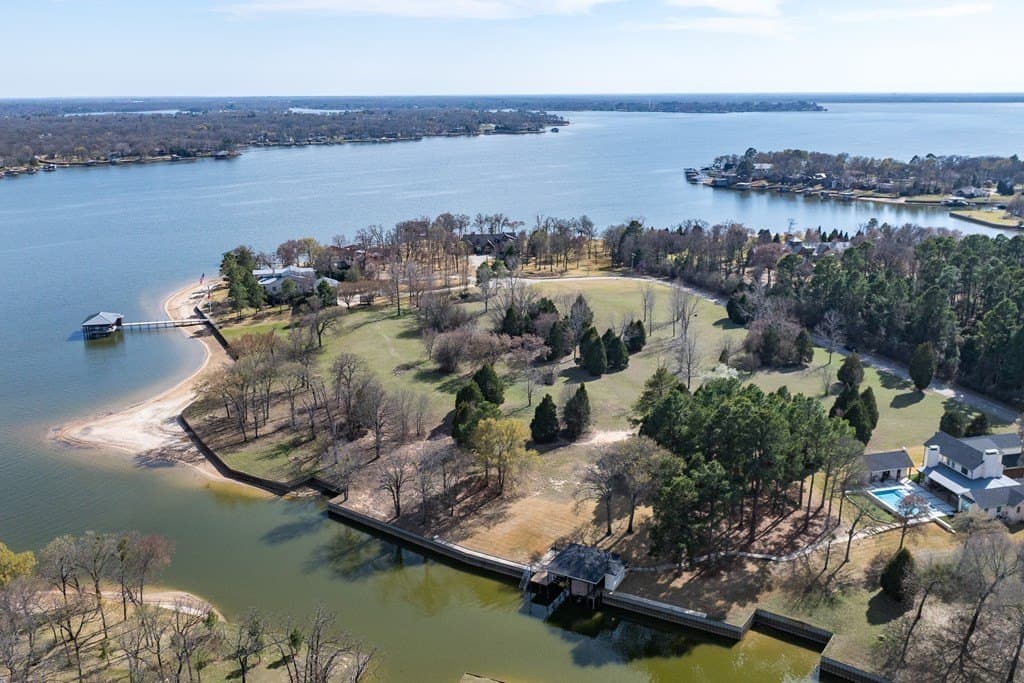 1.62 acres in Henderson County - photo 6