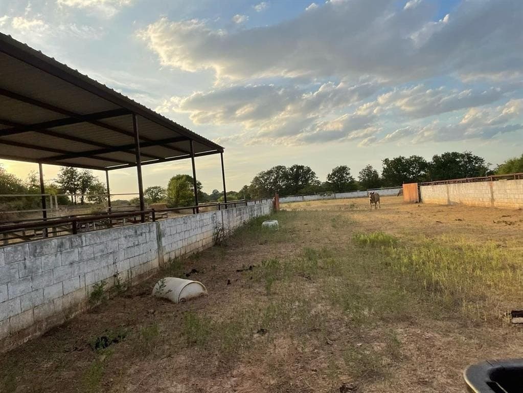 25.7 acres in Wise County - photo 9