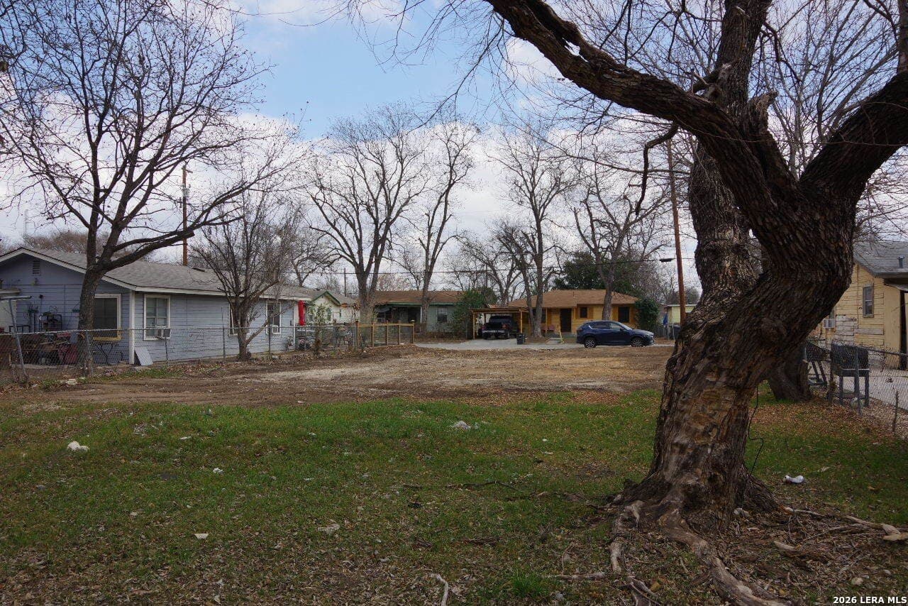 0.15 acres in Bexar County - photo 2