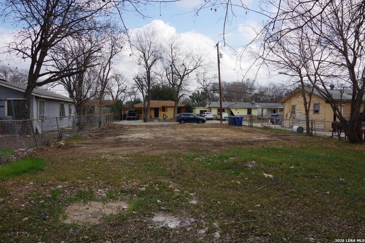 0.15 acres in Bexar County - photo 3