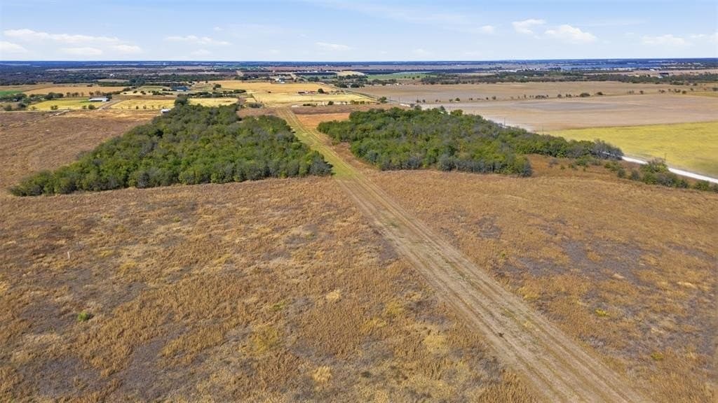 10.01 acres in Hill County - photo 4