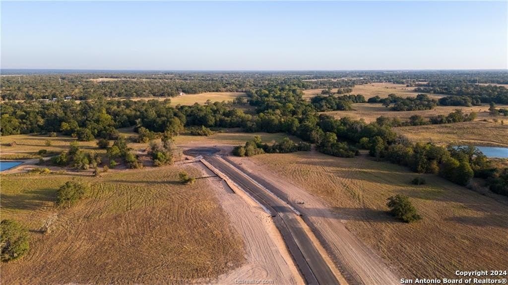 1.01 acres in Grimes County - photo 24