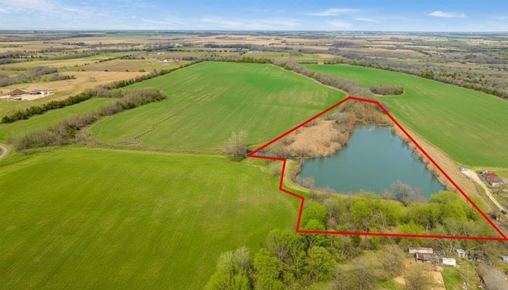 10.65 acres in Lamar County - photo 9