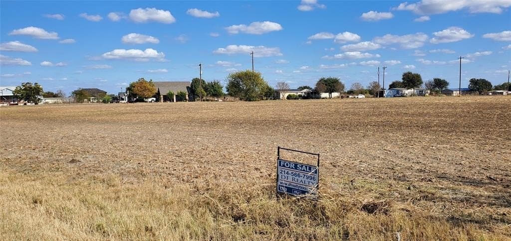 2 acres in Ellis County - photo 4