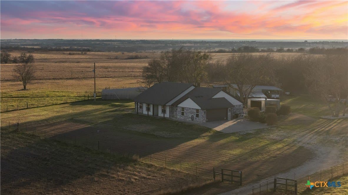 13.7 acres in McLennan County - photo 7
