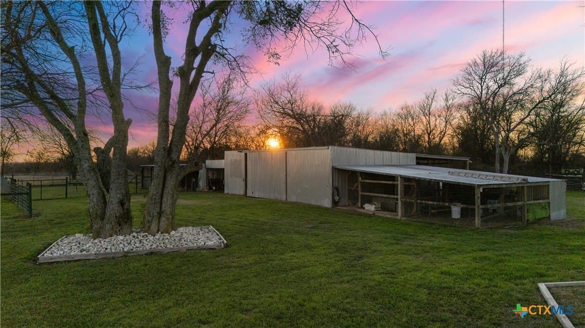 13.7 acres in McLennan County - photo 33