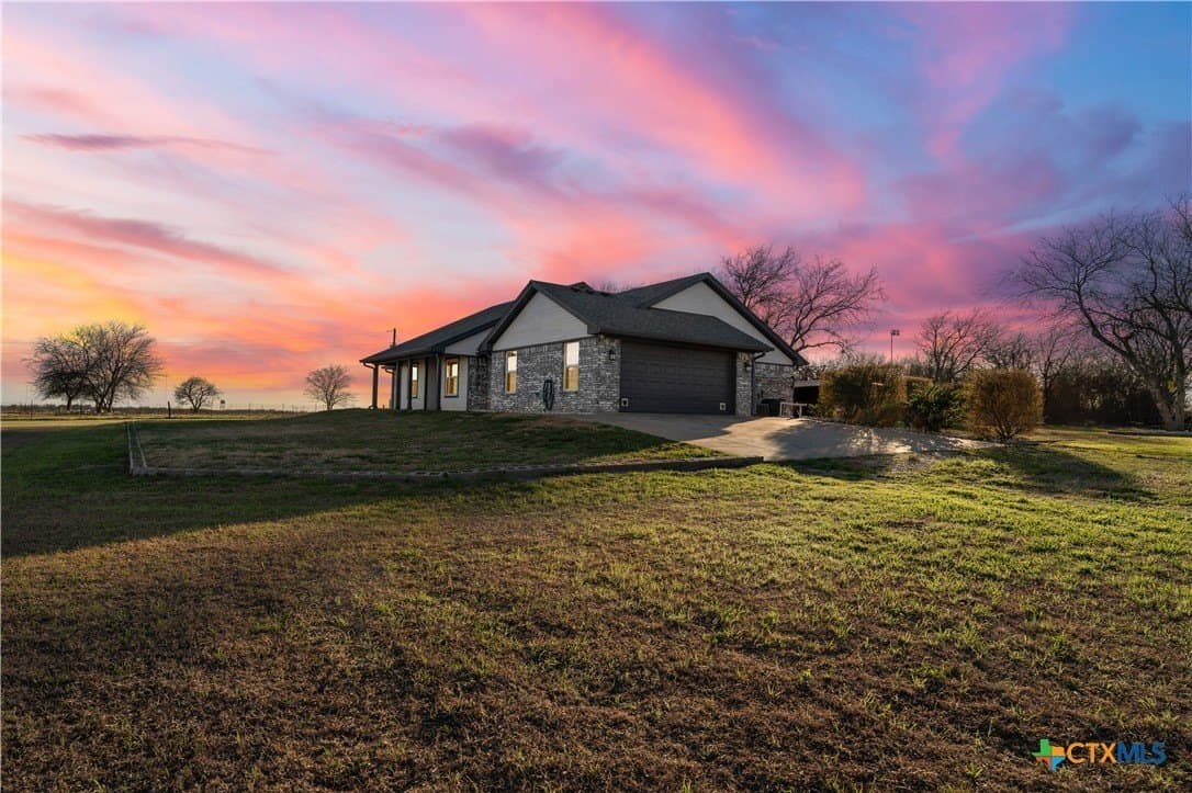 13.7 acres in McLennan County - photo 5