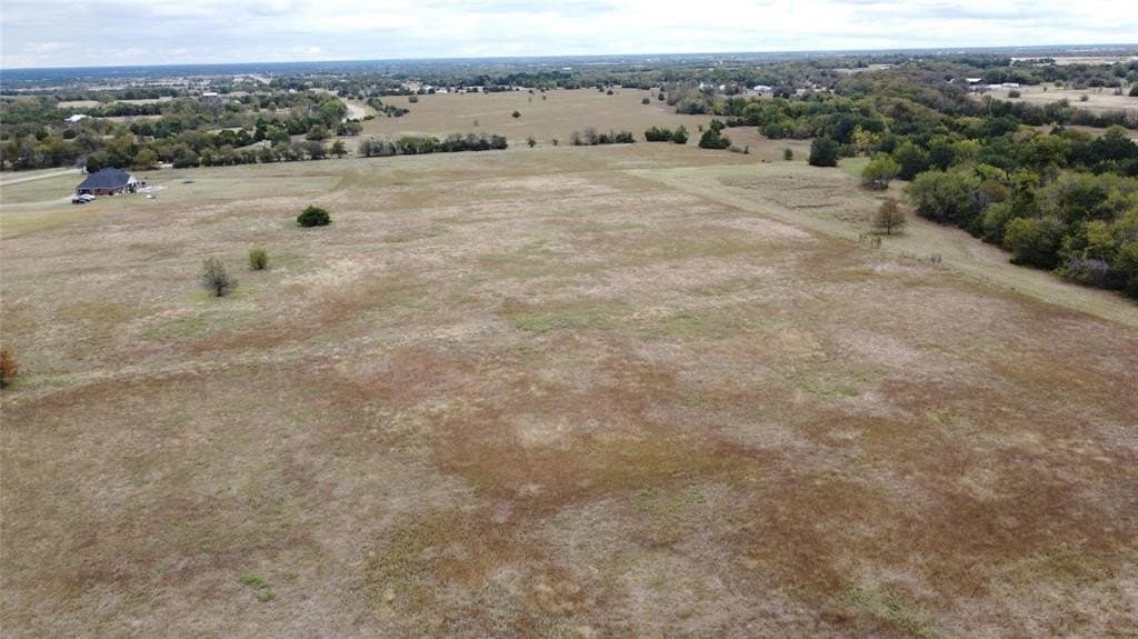36.69 acres in Hunt County - photo 9