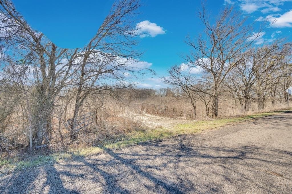 38.5 acres in Ellis County - photo 9