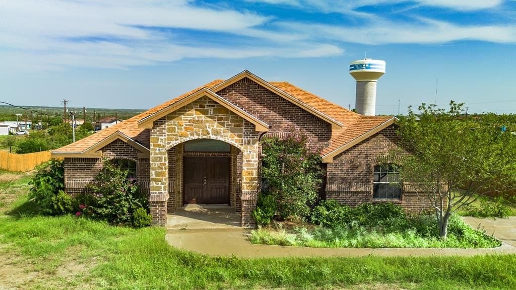 218 VIEW DR