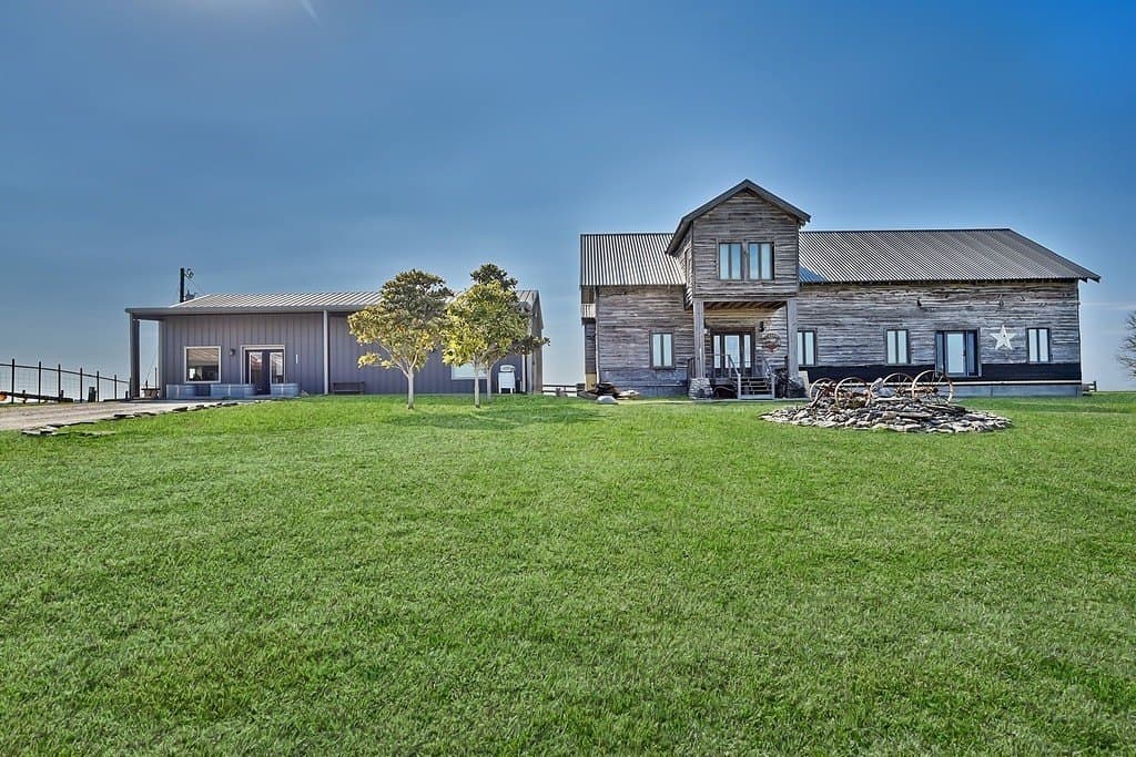 11.7 acres in Fayette County - photo 2