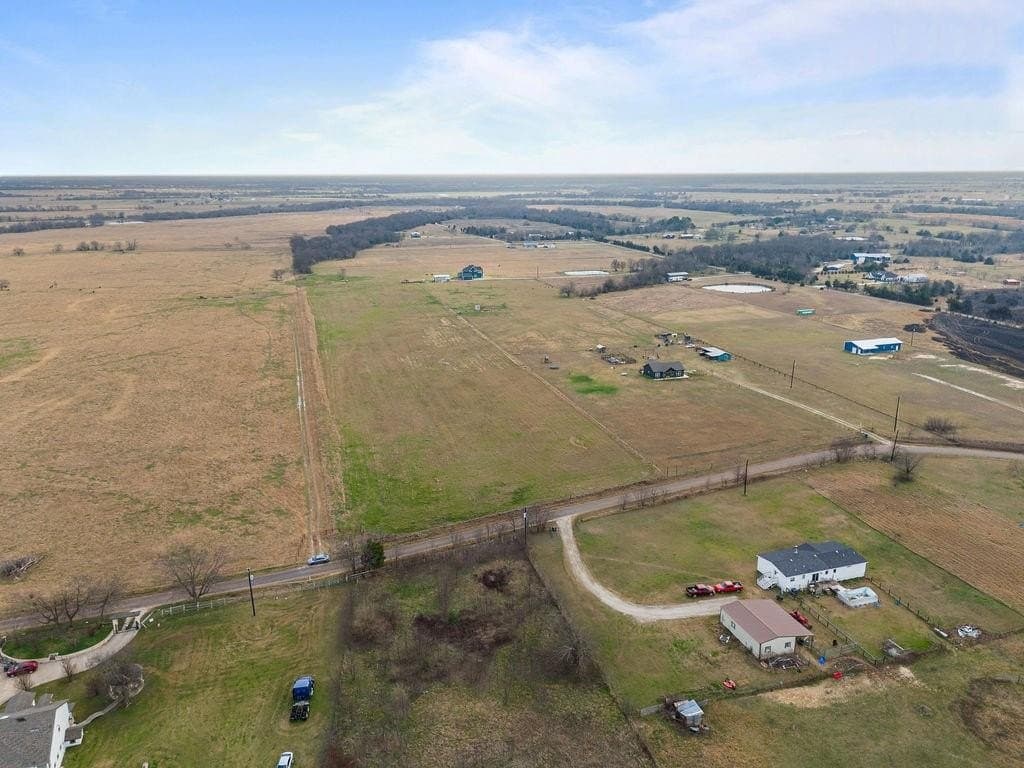 10.19 acres in Kaufman County - photo 6