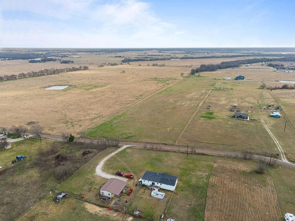 10.19 acres in Kaufman County - photo 4