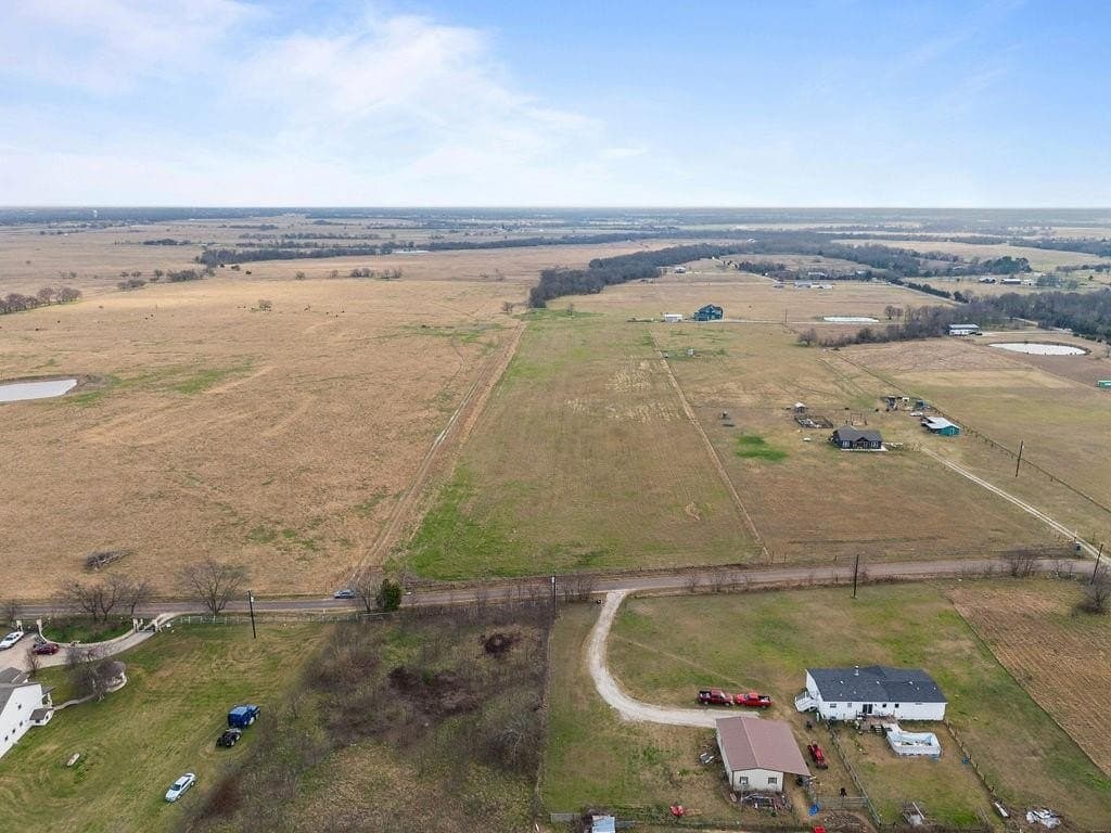 10.19 acres in Kaufman County - photo 5