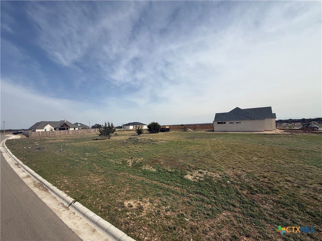 0.6 acres in Bell County - photo 6