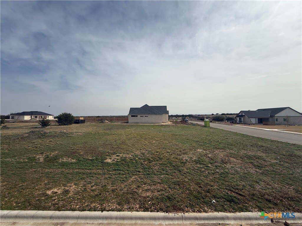 0.6 acres in Bell County - photo 4
