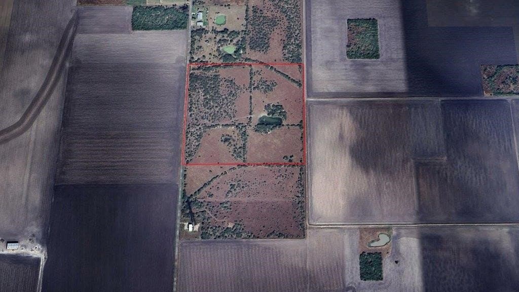 30 acres in Refugio County - photo 8