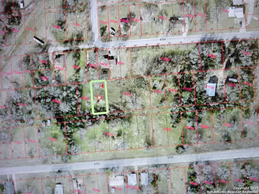 0.14 acres in Milam County - photo 4