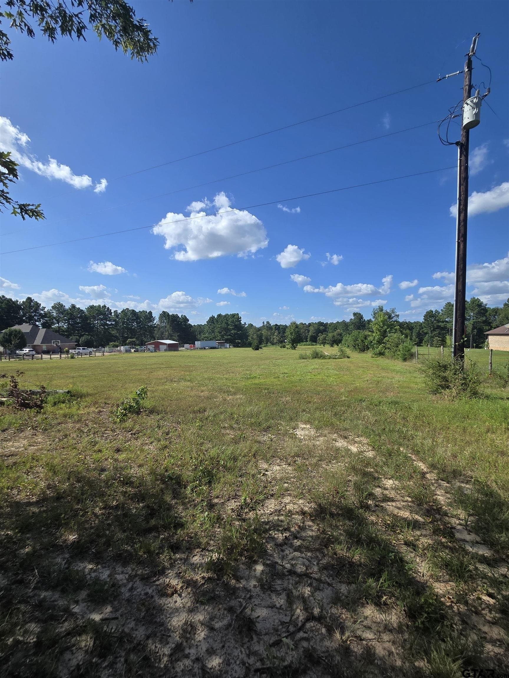 4.23 acres in Smith County - photo 5