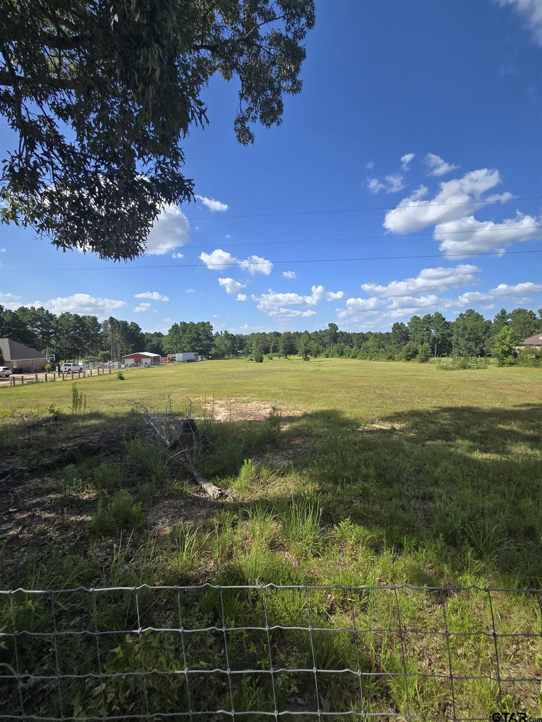 4.23 acres in Smith County - photo 3