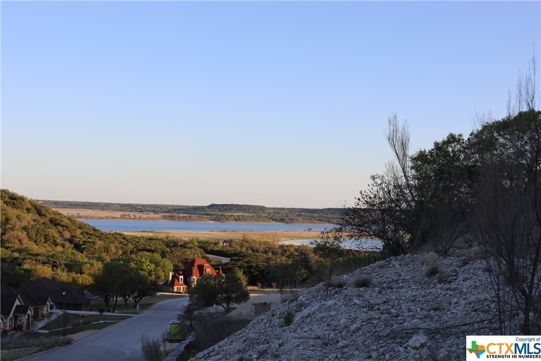 0.52 acres in Bell County - photo 4