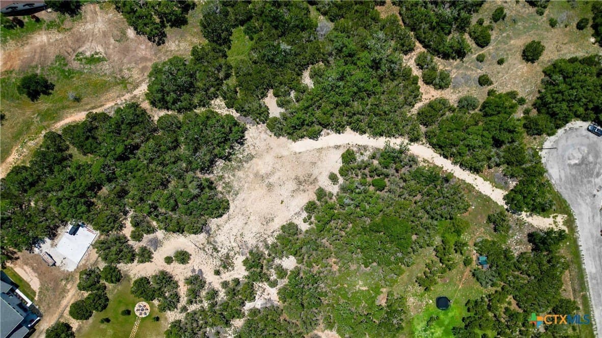 1.3 acres in Comal County - photo 4