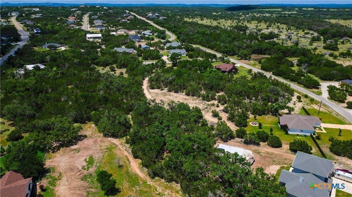 1.3 acres in Comal County - photo 3