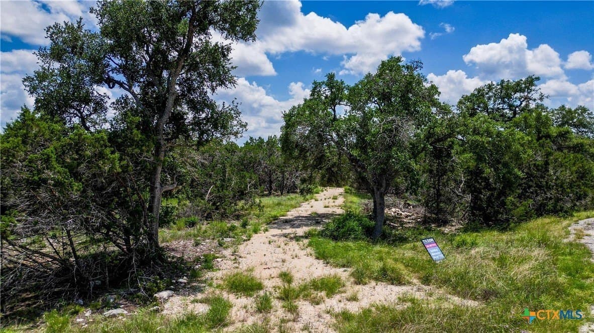1.3 acres in Comal County - photo 6