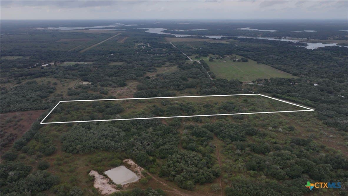 20 acres in Victoria County - photo 4