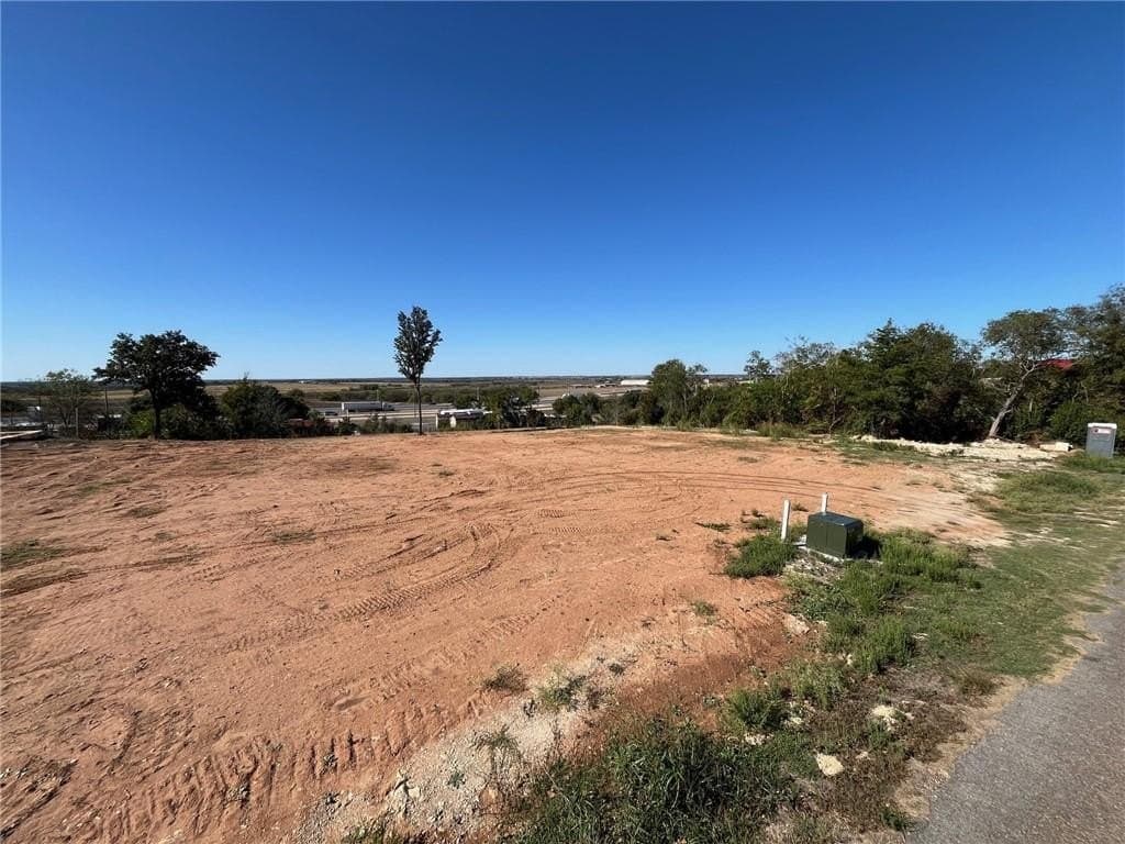 0.33 acres in McLennan County - photo 3