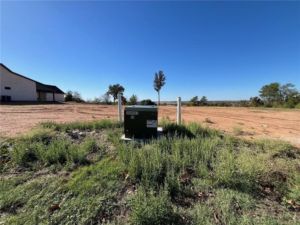 0.33 acres in McLennan County - photo 5