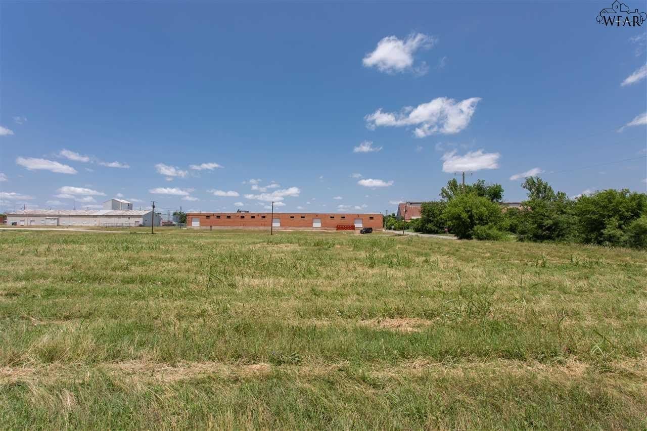 5.8 acres in Wichita County - photo 20