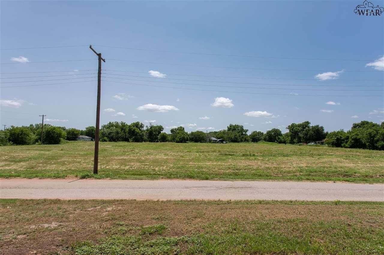 5.8 acres in Wichita County - photo 6
