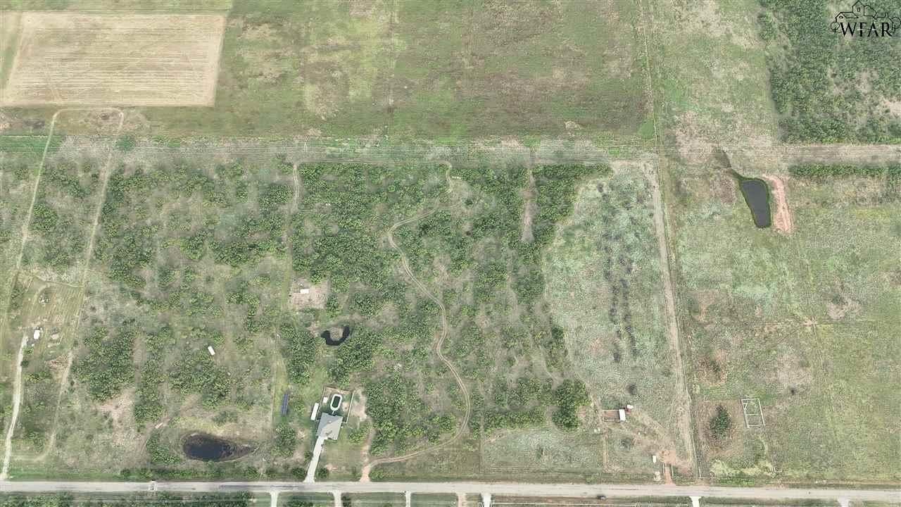 9.86 acres in Wichita County - photo 9