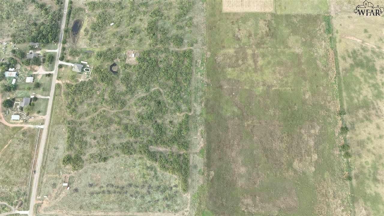 9.86 acres in Wichita County - photo 2