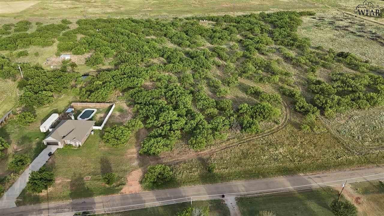 9.86 acres in Wichita County - photo 5
