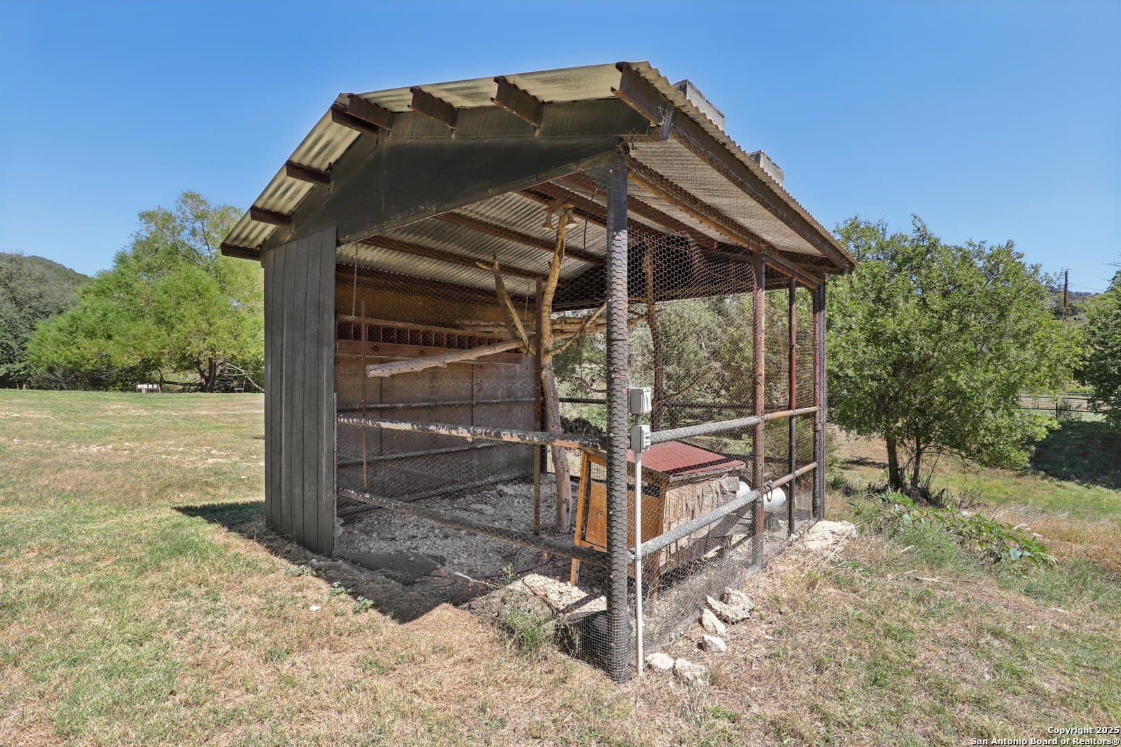 17.58 acres in Bandera County - photo 44