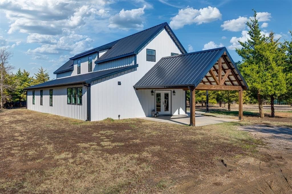 122 Farm to Market Road 1742