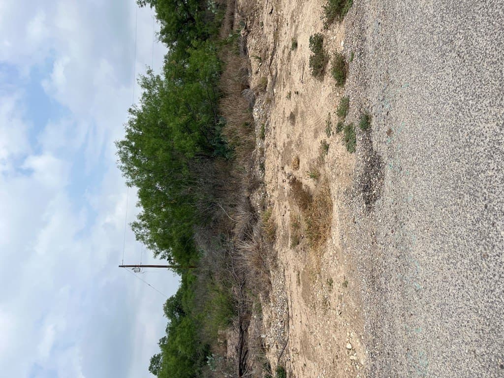 10,454 acres in Maverick County - photo 9