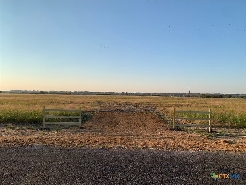 2866 County Road 425 lot: Tract 2