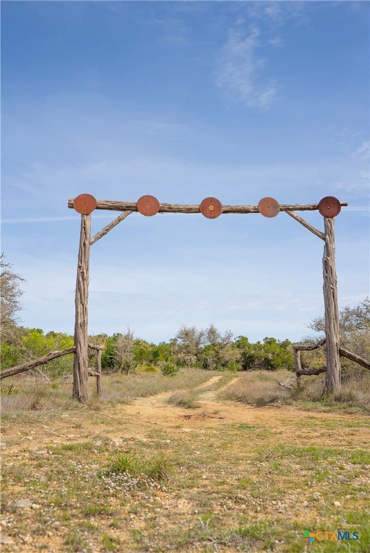 100.01 acres in Hays County - photo 46