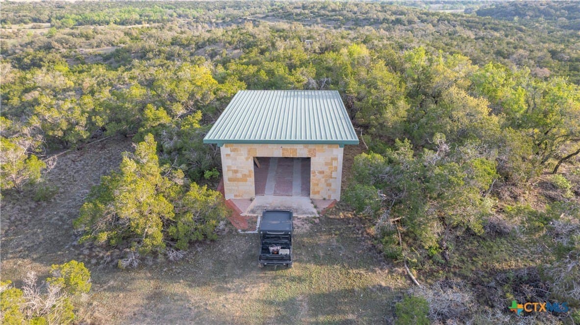 100.01 acres in Hays County - photo 36