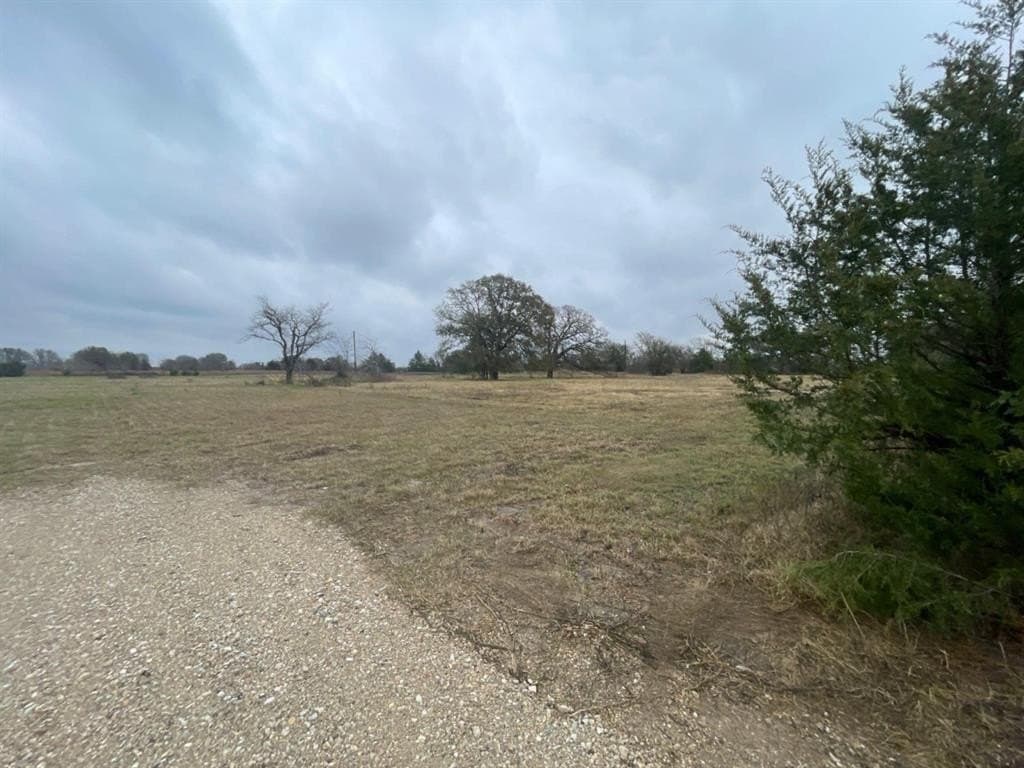 1.37 acres in Kaufman County - photo 4