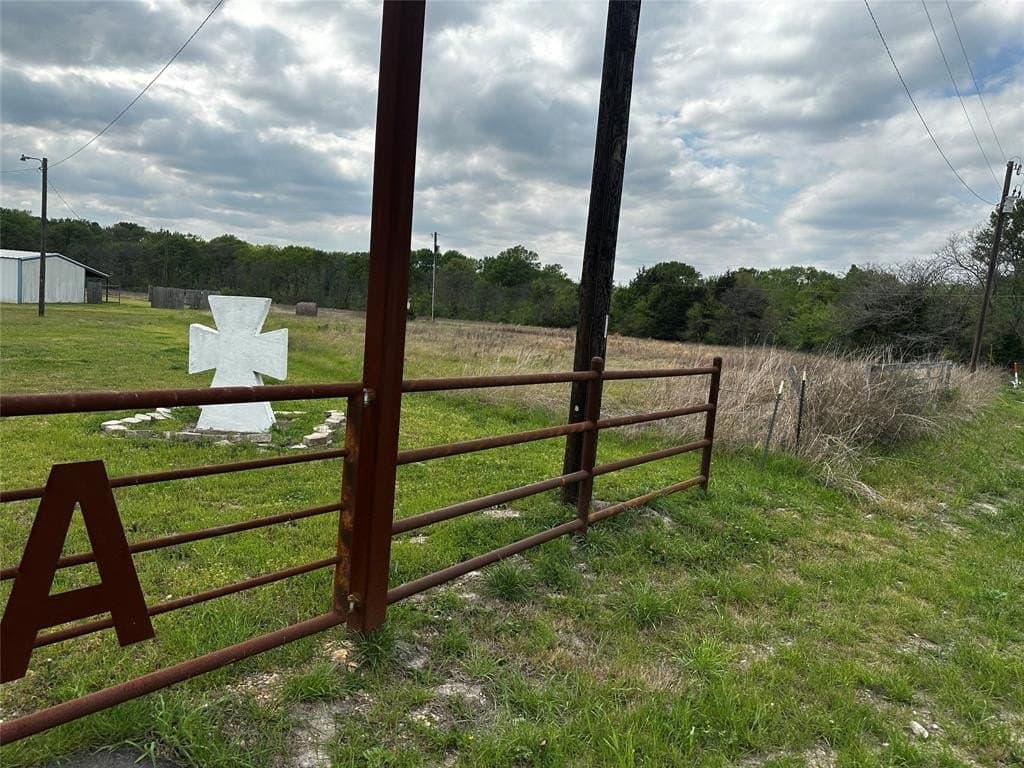 23.06 acres in Hunt County - photo 3