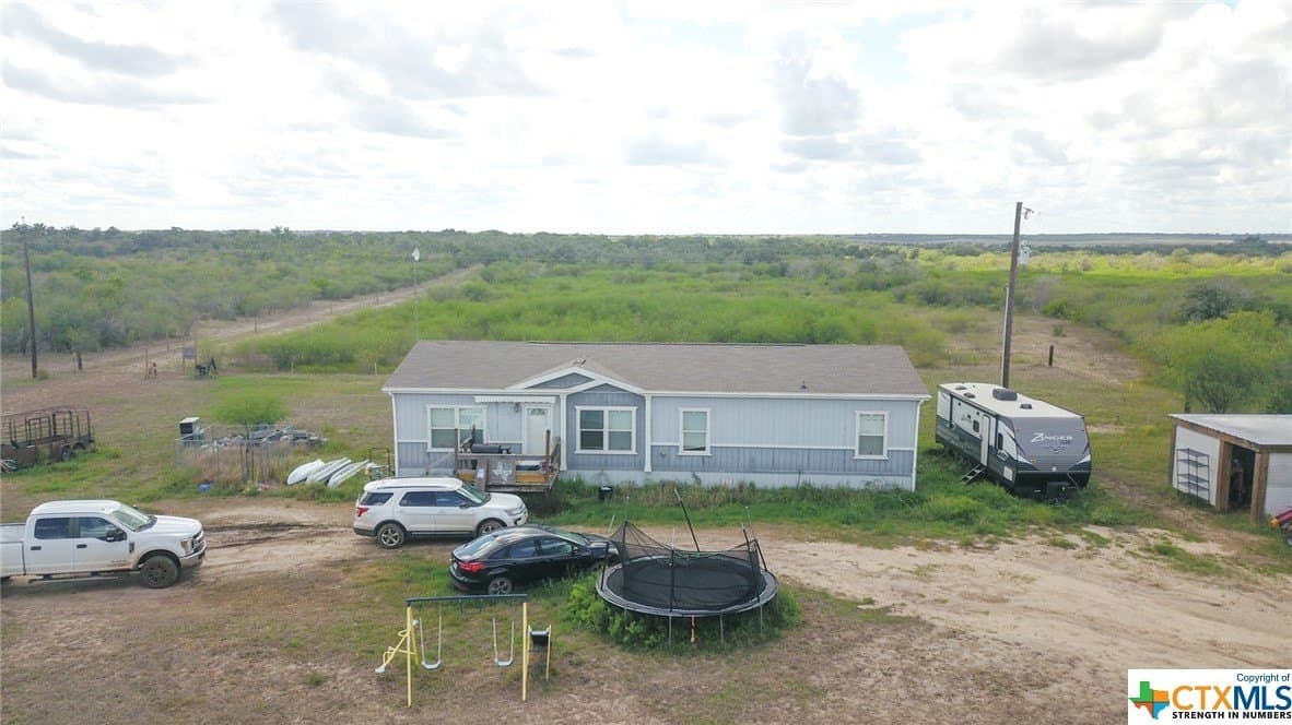 10 acres in DeWitt County - photo 8