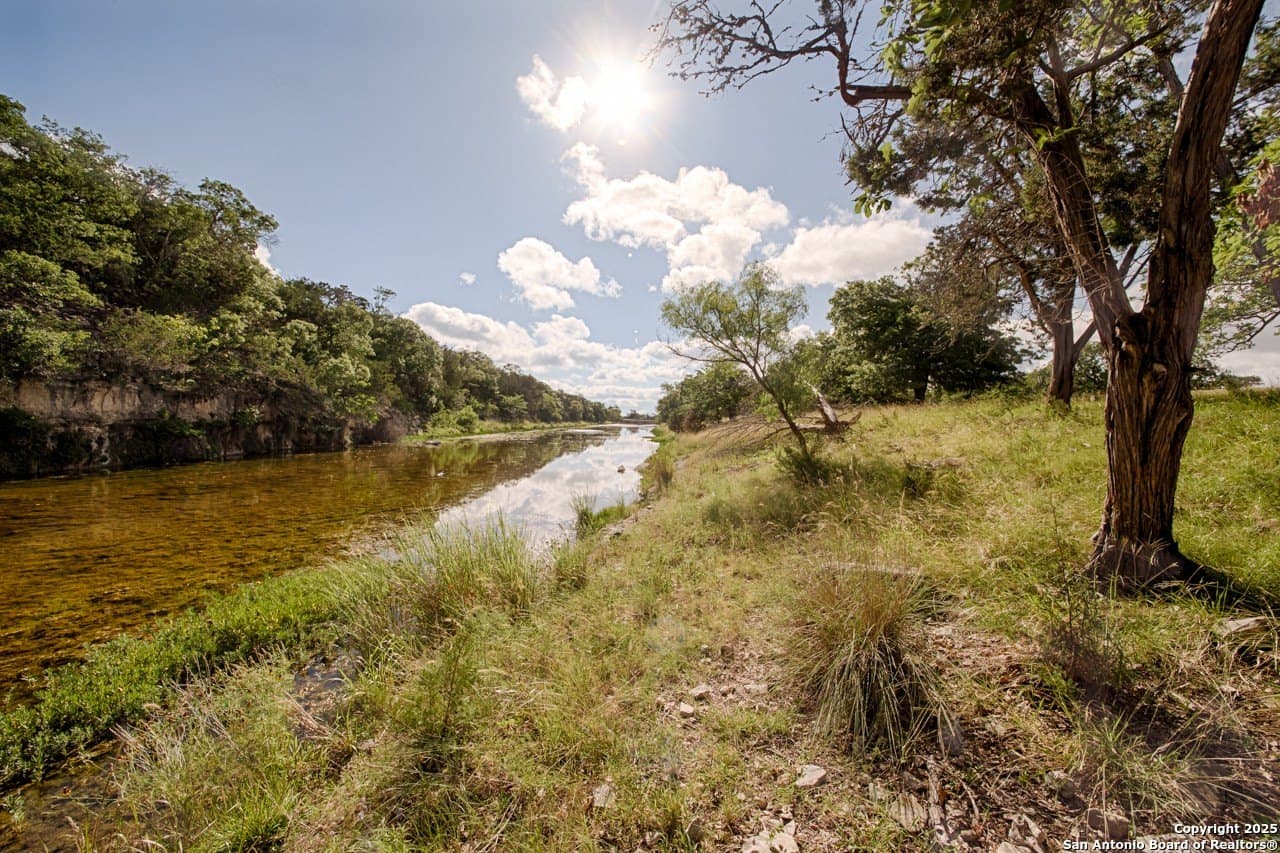 8.33 acres in Gillespie County - photo 10