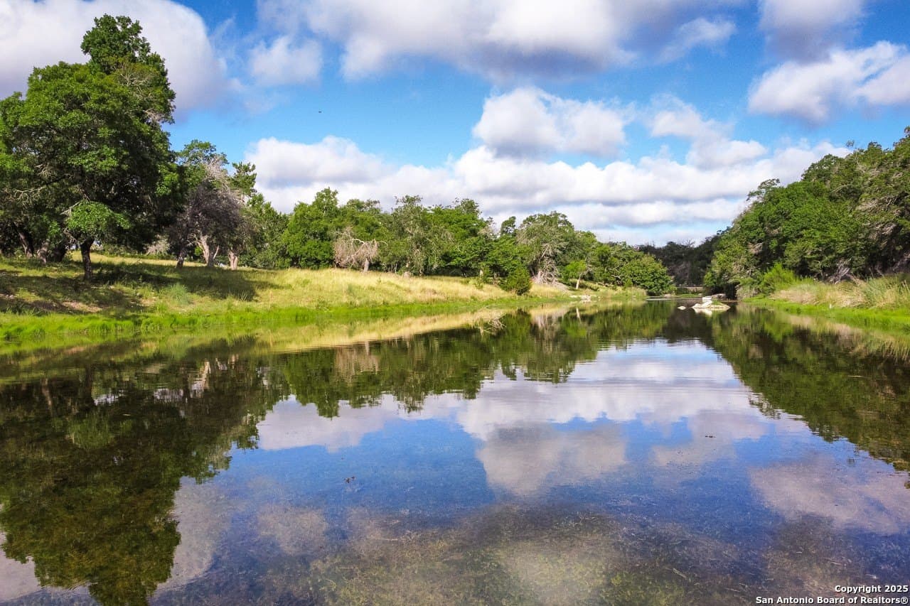 8.33 acres in Gillespie County - photo 27