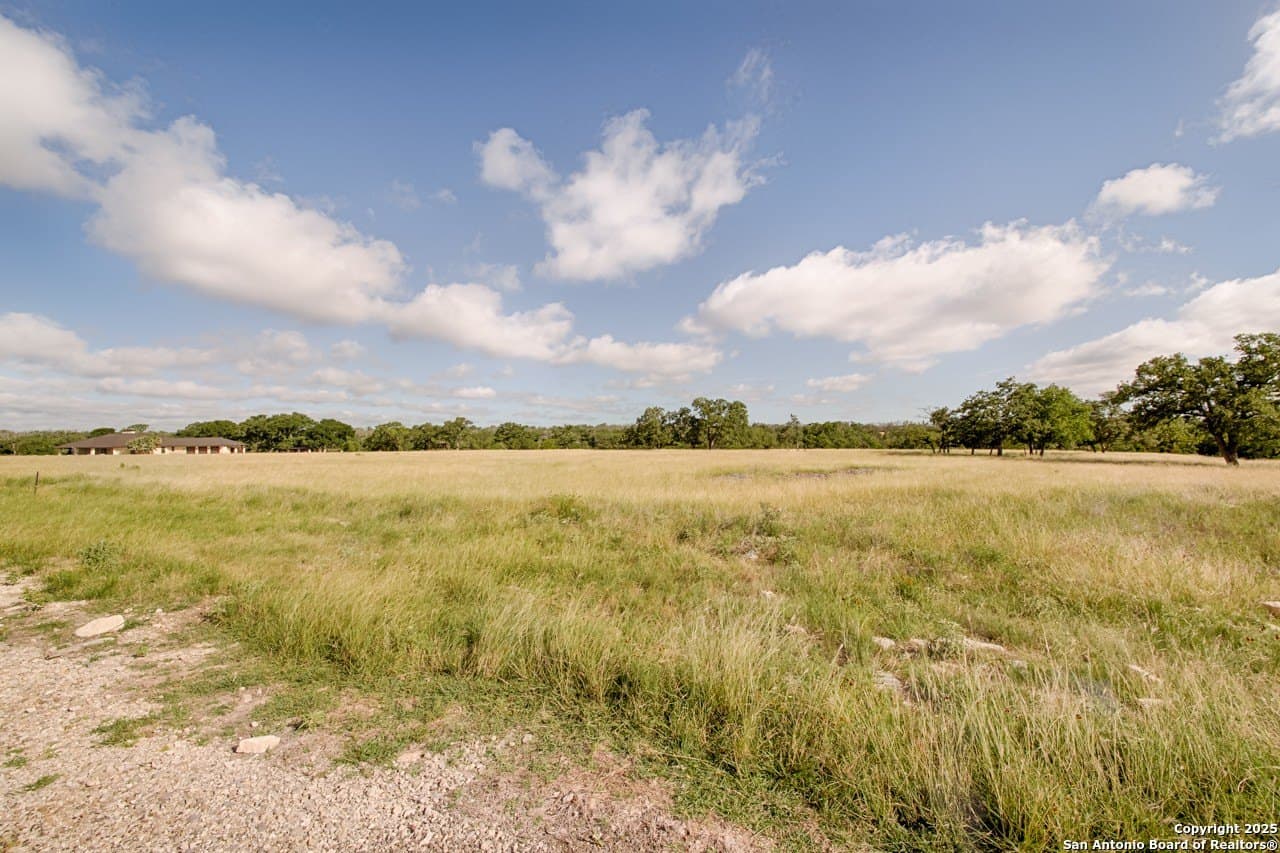 8.33 acres in Gillespie County - photo 7