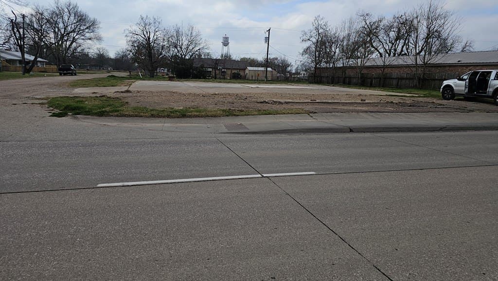 0.24 acres in Navarro County - photo 4