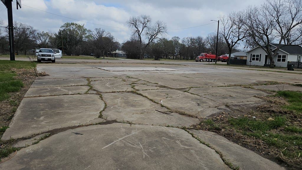 0.24 acres in Navarro County - photo 12